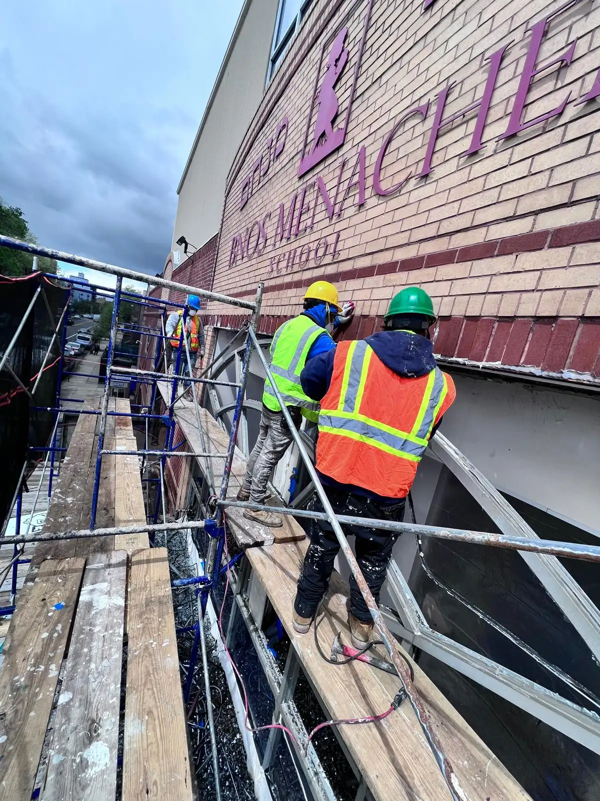 Crew on scaffolding — Crown Heights, Brooklyn