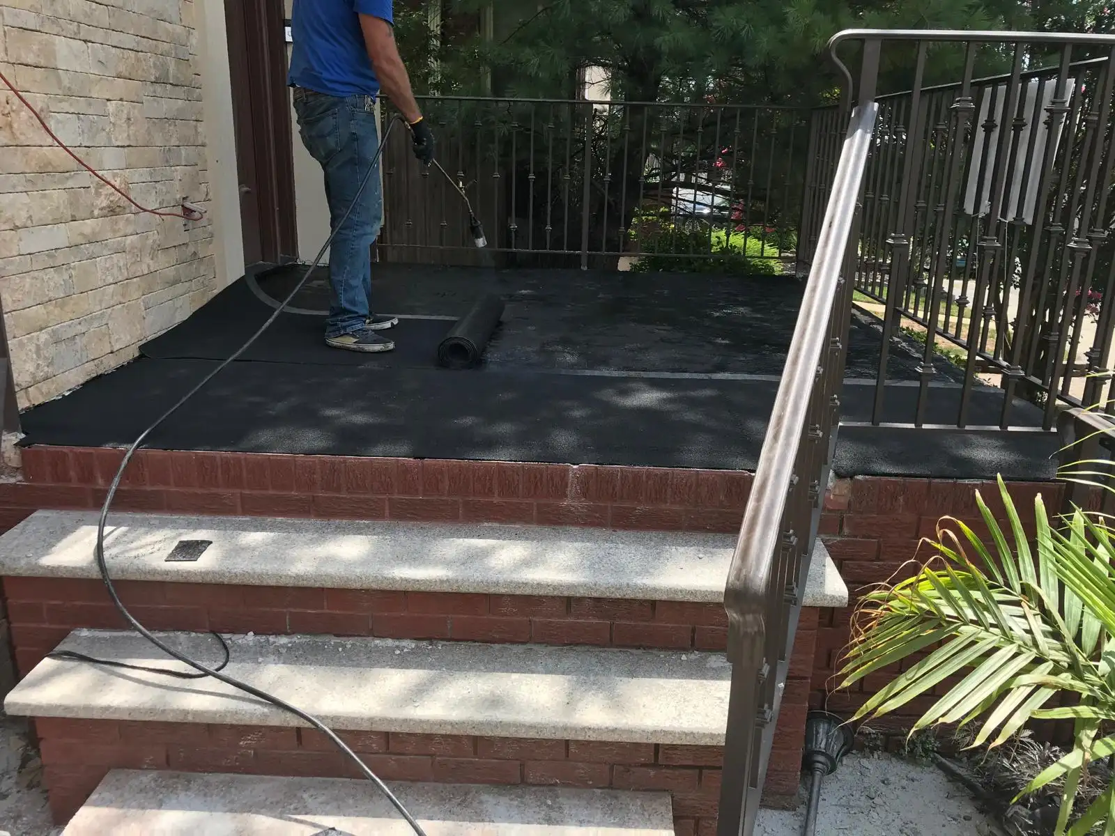 Deck stairs with railing — Arrochar, Staten Island