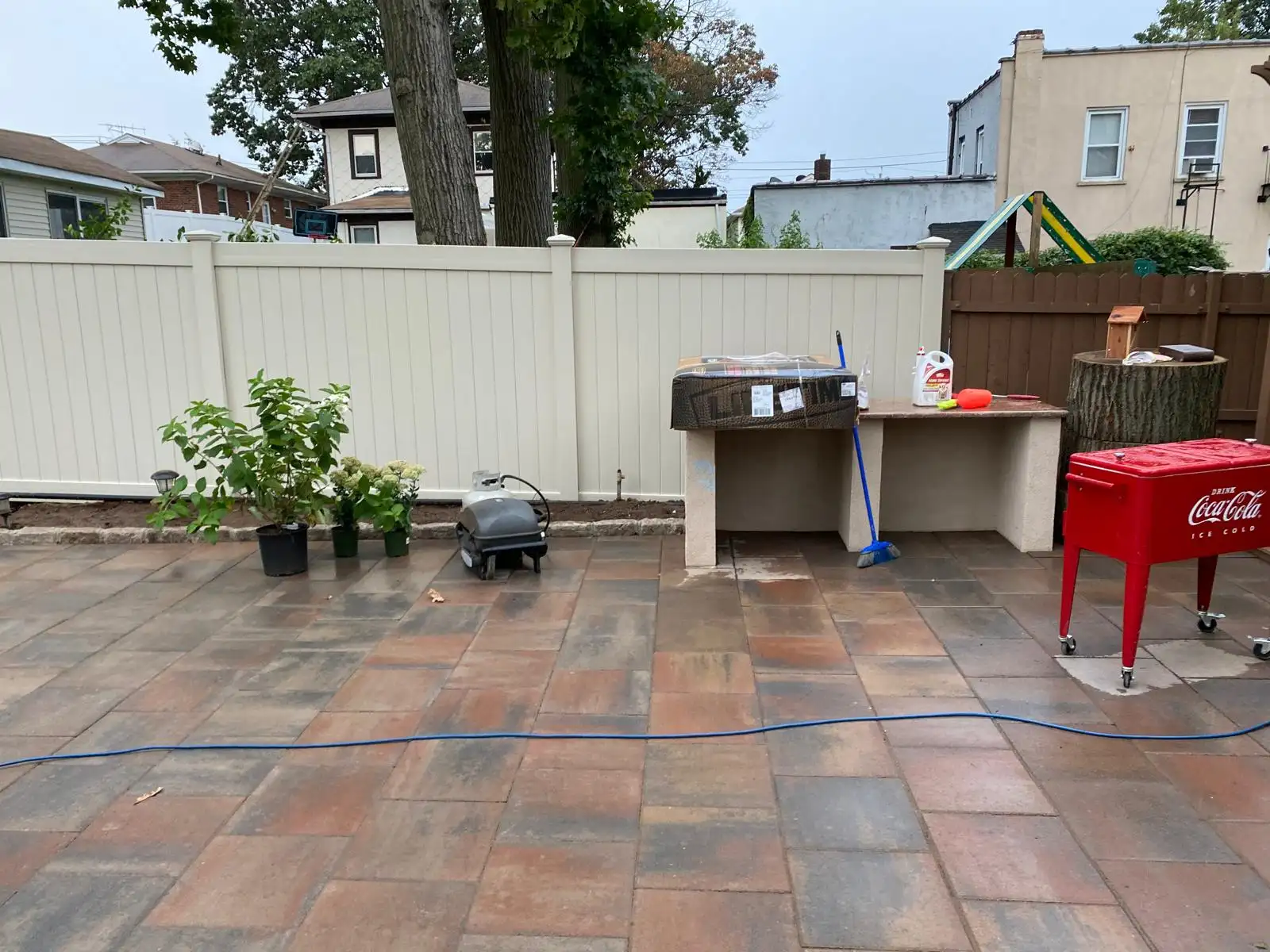 Outdoor kitchen area on pavers — Arrochar, Staten Island
