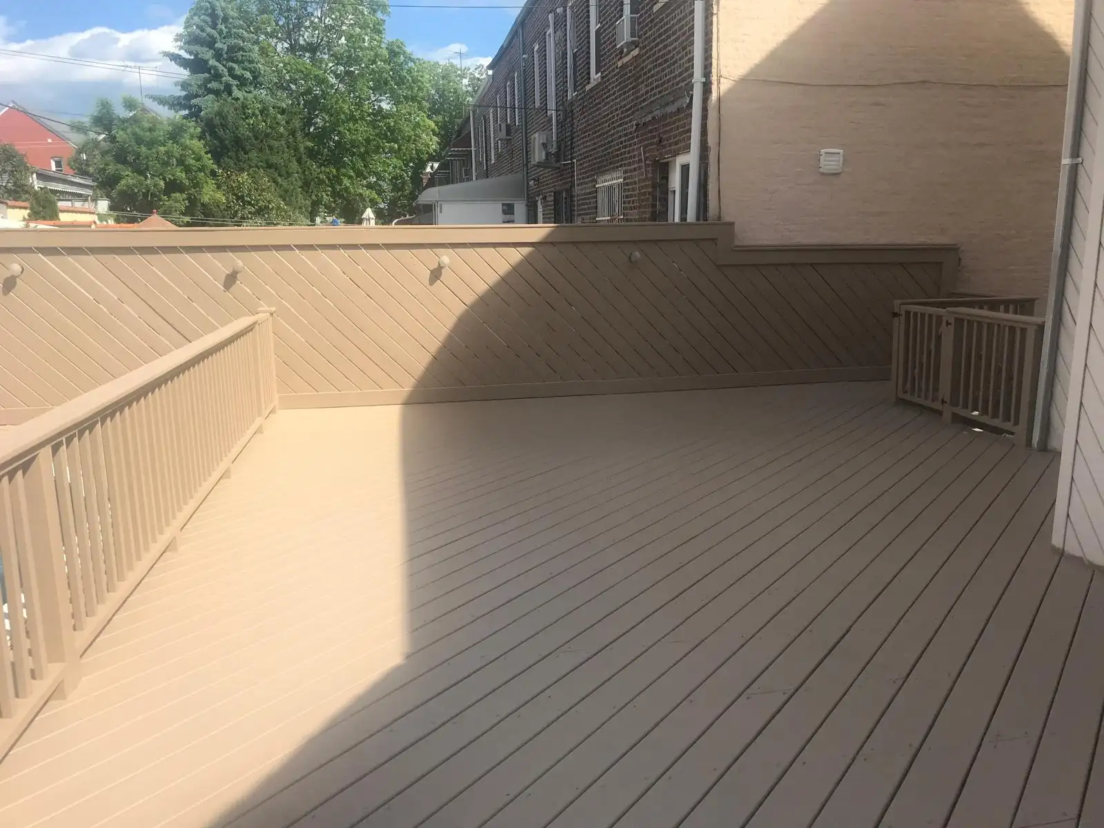 Painted deck corner — Dyker Heights, Brooklyn