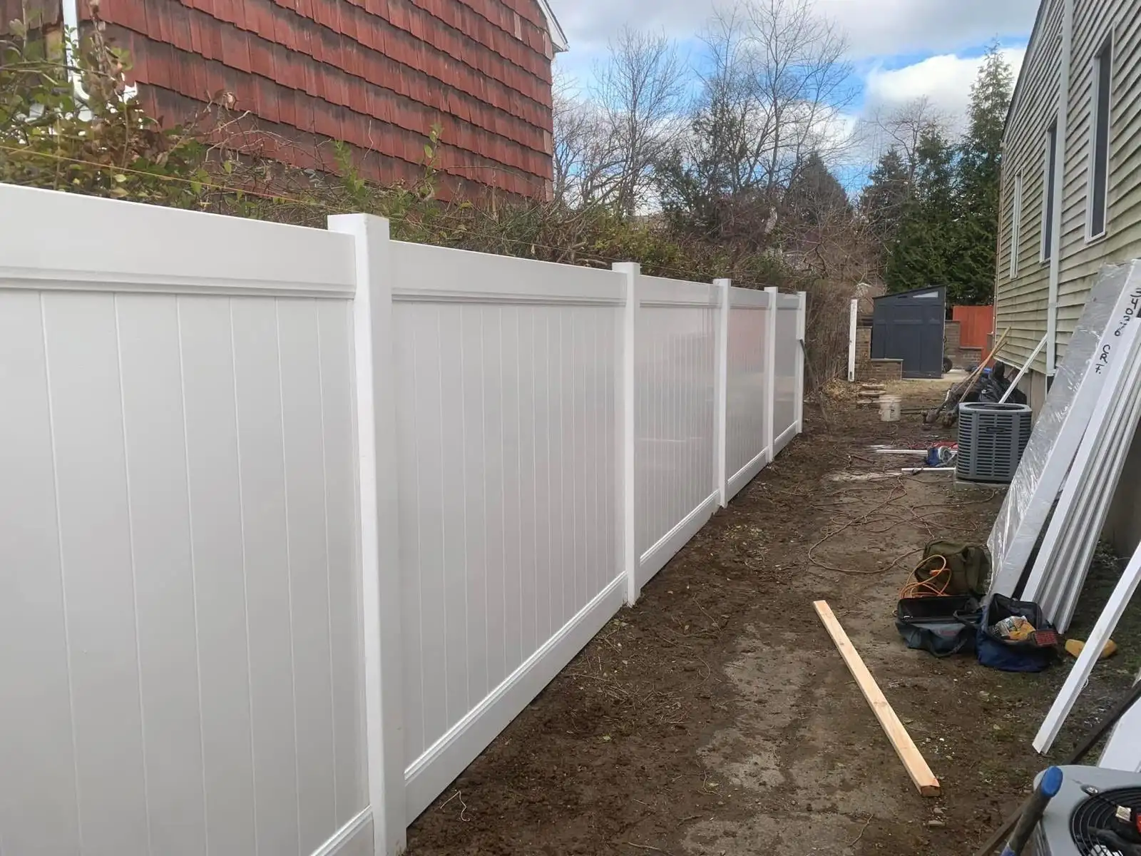 PVC privacy fence in side yard — Arrochar, Staten Island